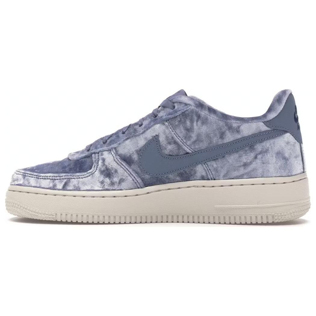 

Nike Air Force 1 Low Dark Sky Blue GS 39