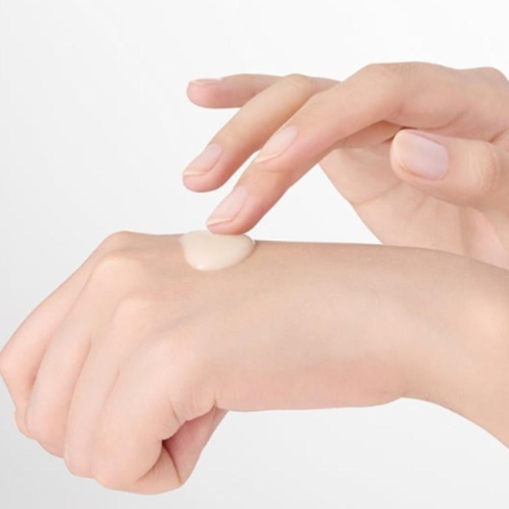 Innisfree Retinol Cica Traces Ampoule Plus – Retinol & Cica Serum 40ml