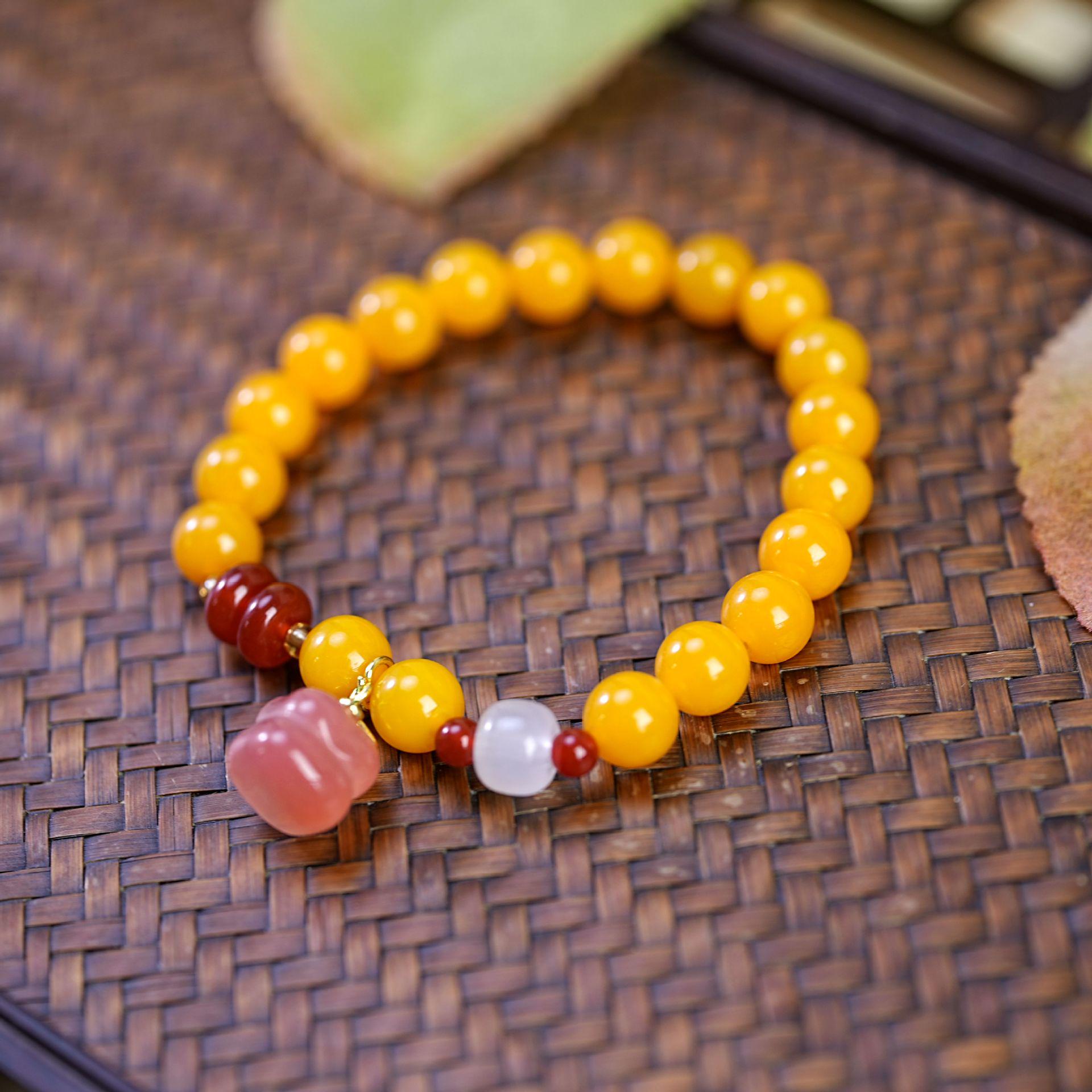 

Ethnic Style Yellow Agate Beaded Bracelet with Retro Pendant