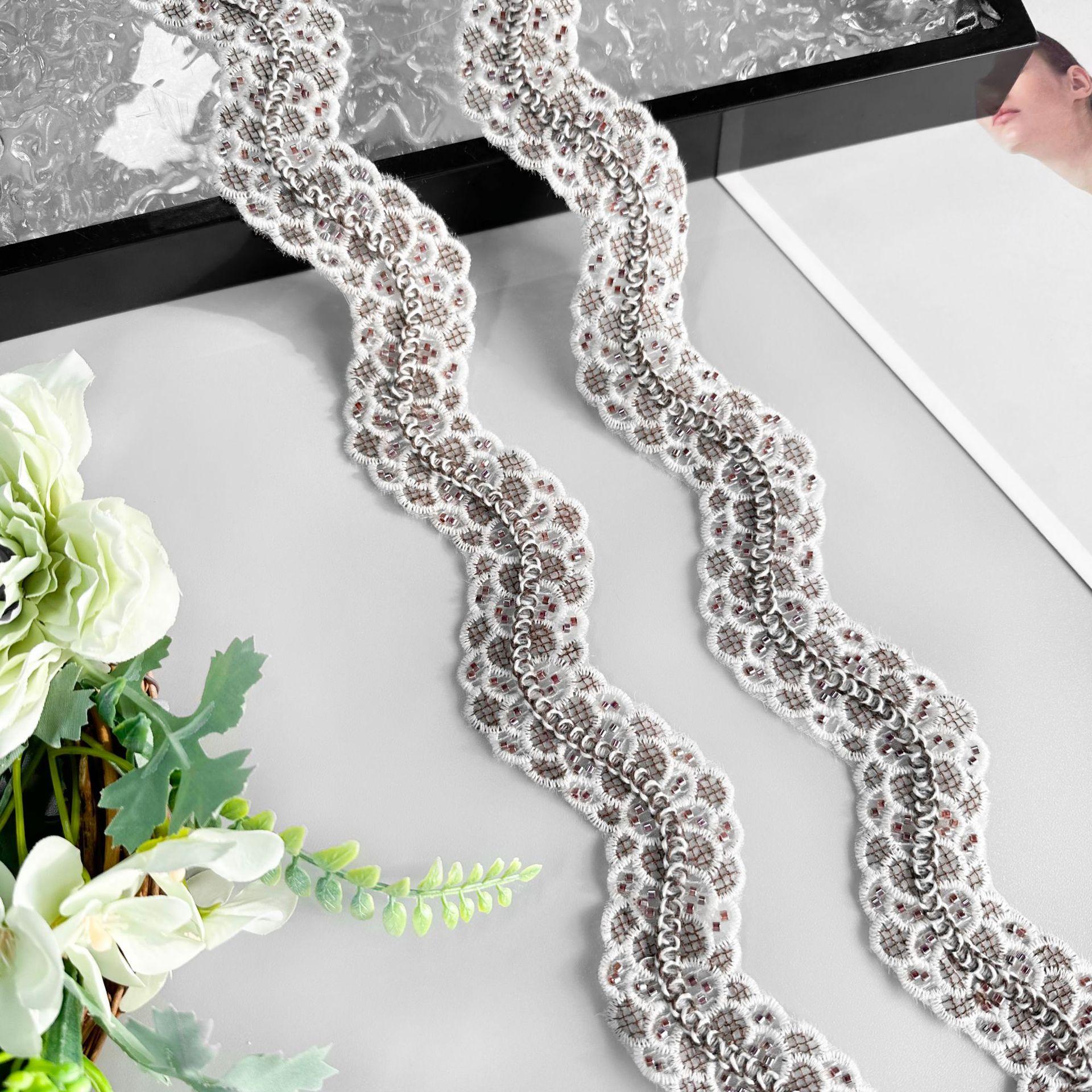 

3,5 см Волна Вышивка бисером Прядь Украшение Штрих-код Одежда Платье Дом Багаж Кружевные Аксессуары T3191 brown one size