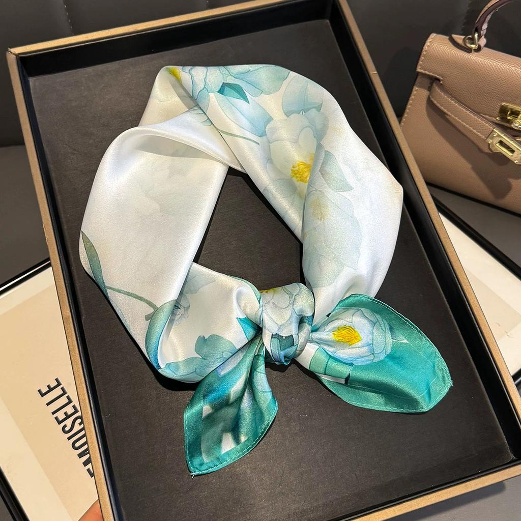 Fashion 100% Nature Real Silk Square Scarf Women Female Foualrd Neckerchief Summer Beach Scarves Shawl Bandana Hijab Pashmina