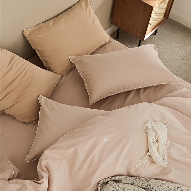 100% Cotton Long-Staple Flannel Bedding Set - 4-Piece Autumn/Winter Edition with Embroidered Thick Bed Sheet & Duvet Cover.