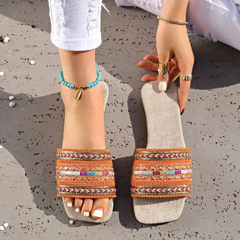 Fashion 2025 Summer New Style Flat Bottom Sandals Comfortable Lightweight Ethnic Beach Slippers Slip-On Flats Casual Indoor Shoes