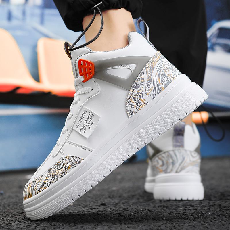 Casual High Top Small White Shoes Men's and Women's Thick Sole Elevating Sports Shoes Skates Comfortable Deodorant Sports Shoes