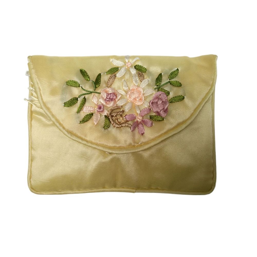 

Embroidered Flower Women Tassels Handbags Retro Handmade Zipper National Small Bag Card storage Ethnic Style Coin Purse жовтий