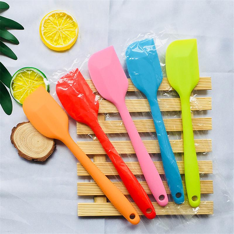 Premium Food Grade Silicone Spatula Heat Resistant Baking Scraper Mixing & Frosting Tool for Cake Cream Non-Stick Cookware Baking Tool