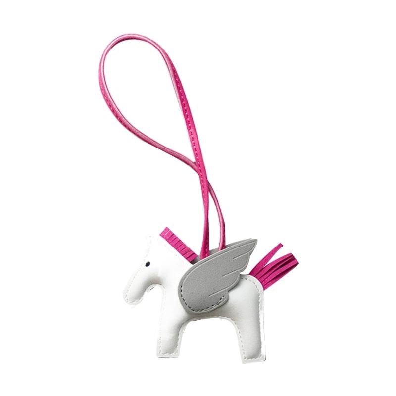 Cute Angel Wing Horse Keychain Pendant for Women Girls Fashionable Mini Horse Shape Bag Charm Oranemnt for Handbags