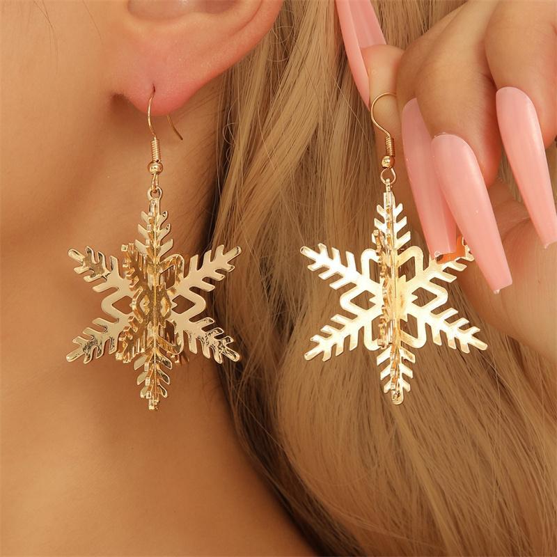 Exquisite Gold Color 3D Christmas Tree Pendant Earrings for Women  Hollow Snowflake Earrings New Year Party Jewelry