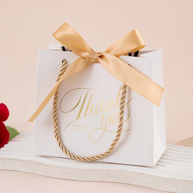 Cross-Border Wedding Favor Gift Bag - Creative Fresh White Candy Box Packaging