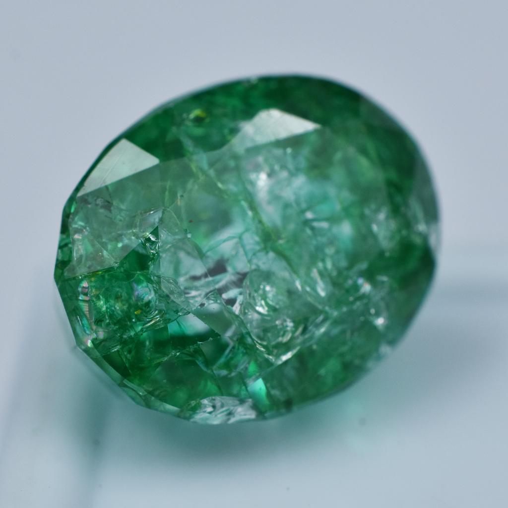Natural Green Emerald Loose Gemstone Oval Cut 7.60 ct for Jewelry Making and Gem Collections