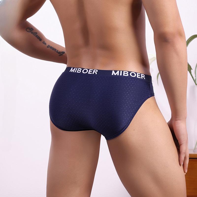 2Pcs/Lot Men's Sexy Low Rise Briefs Solid Color Breathable Big V Waist Briefs U-Pouch Slim Fit Briefs