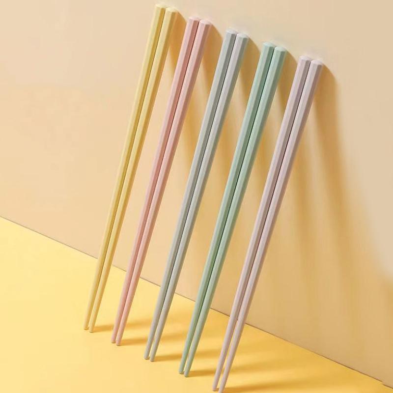 מקלות אכילה משושה מסגסוגת מקרון, מקלות אכילה מונעי החלקה, מקלות אכילה מינימליסטיים בצבע מעורב לשולחן האוכל, גאדג'טים למטבח