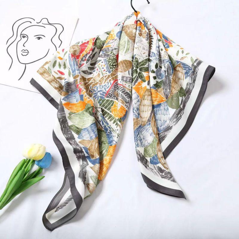 Versatile Shawl Animal Print Black And White Simple Large Square Scarf 90 * 90Cm Simulated Silk Twill Silk Women'S Silk Scarf