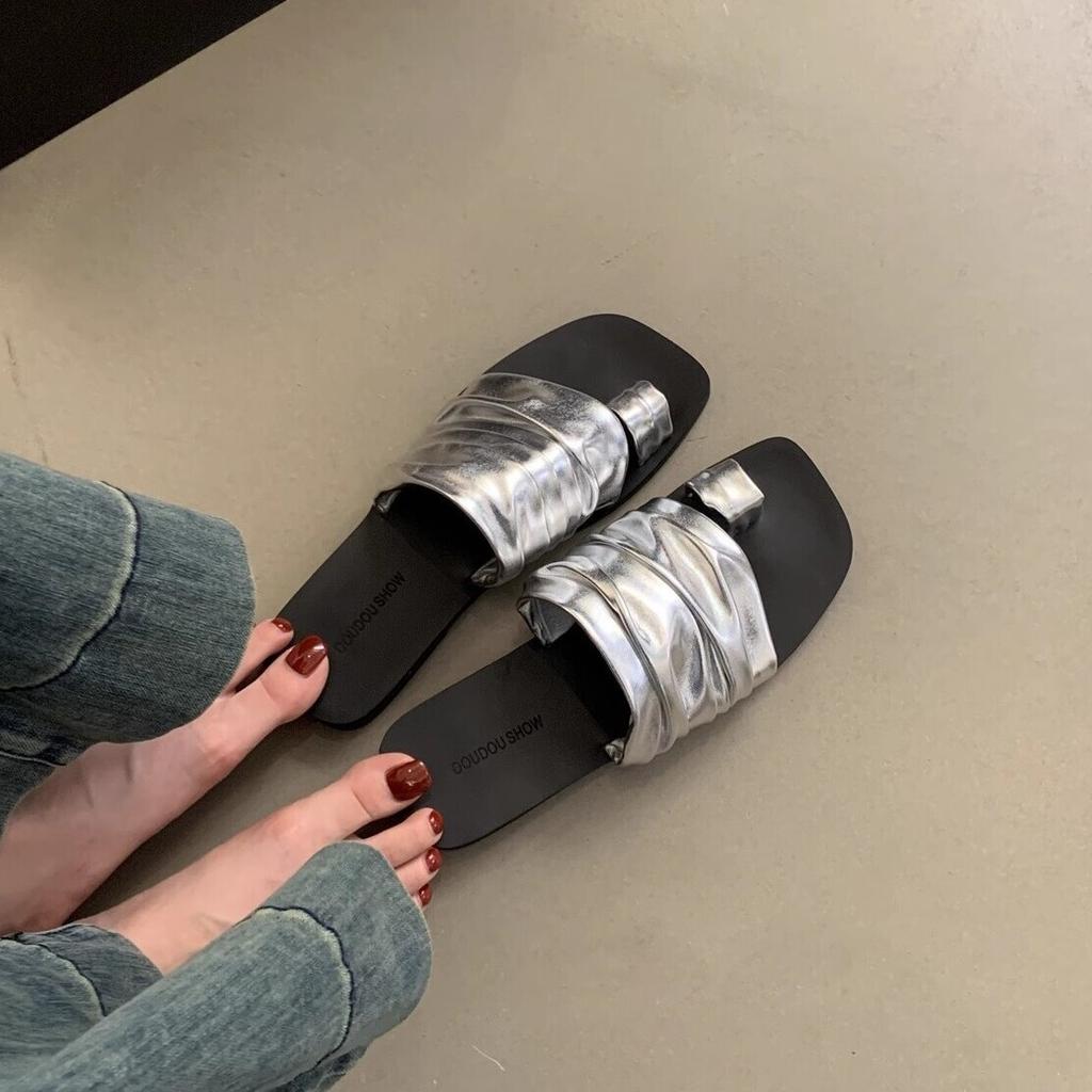 Korean set of toe one-word cool slippers female summer wear French retro fairy wind vacation half-drag flat-bottomed beach shoes