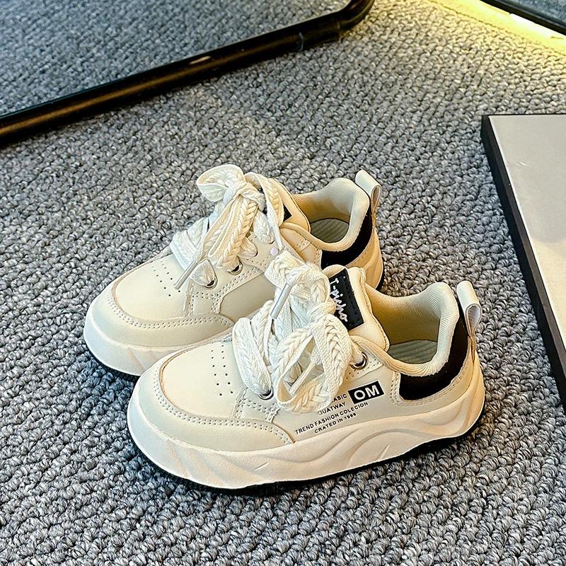 

Повседневная обувь для мальчиков и девочек с толстой мягкой подошвой, детская спортивная обувь, модная универсальная 2024, новые кроссовки для студентов, износостойкие, модные 27 чёрный