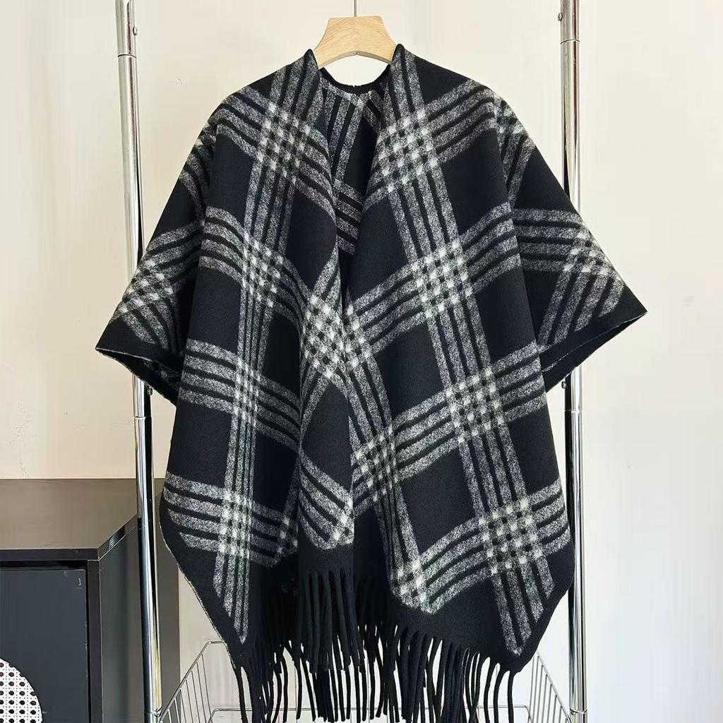 2025 New Women's High-End Color-Block Shawl Cape for Autumn and Winter Travel