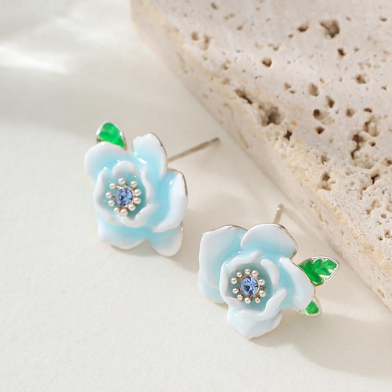 French elegance temperament small fragrance enamel drip glaze flower stud earrings niche personality design exquisite earrings синий