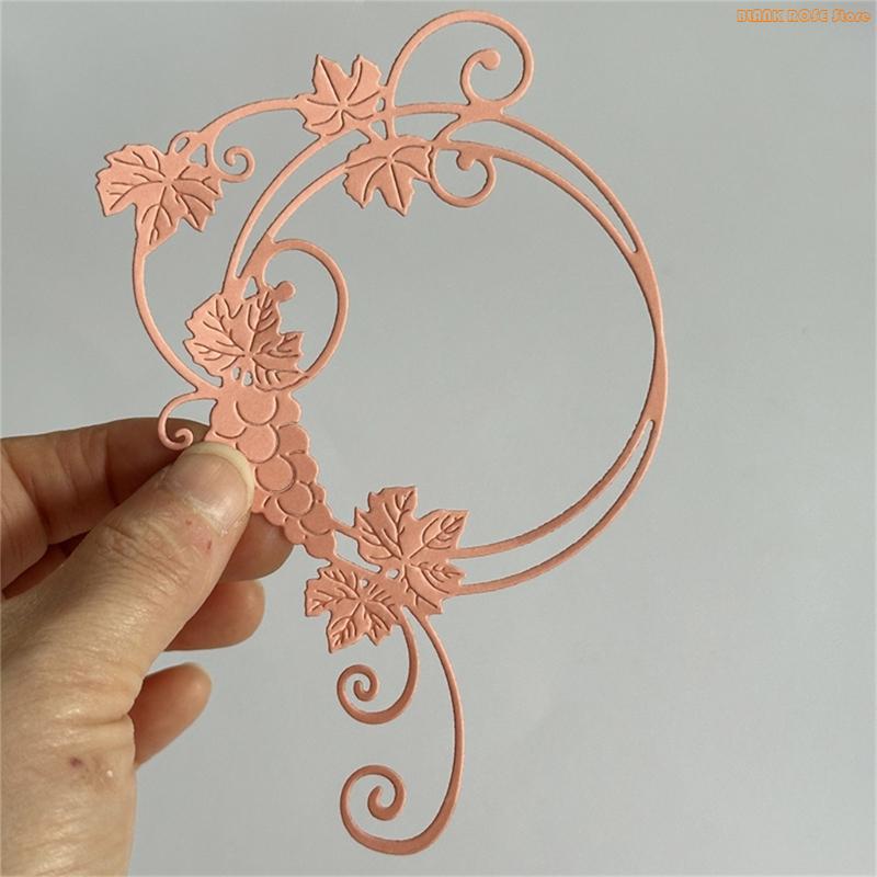 

K1AE Grape Wreath Carbon Steel Cutting DiesMetal Embossing Stencils for Scrapbooking China Mainland