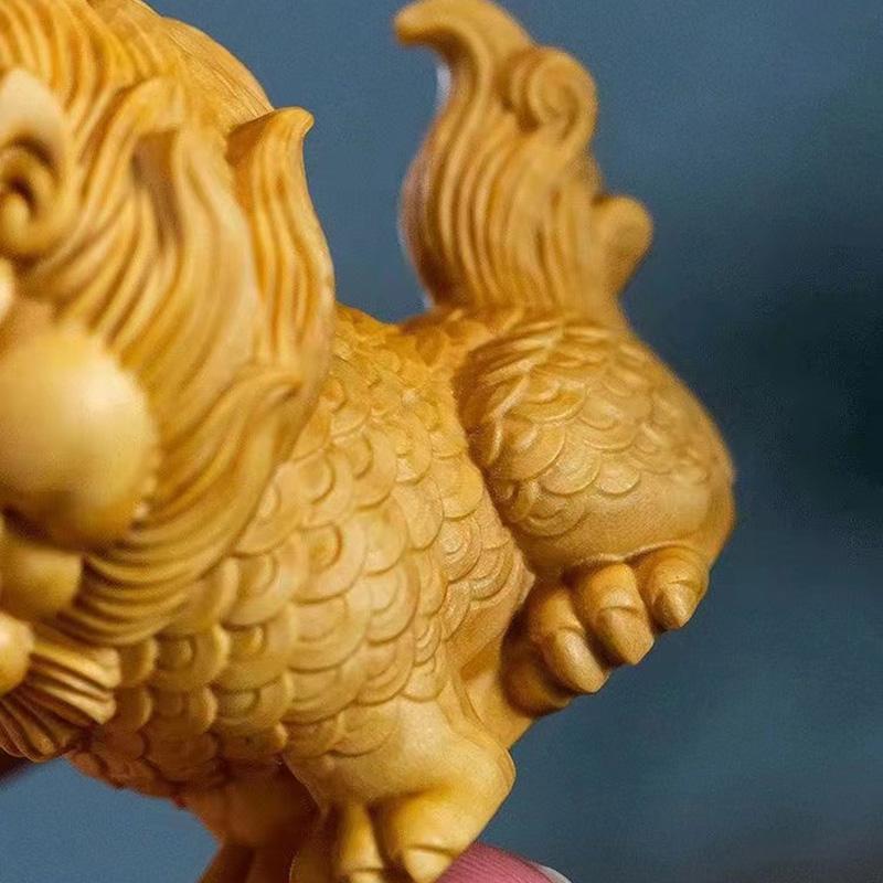 Wooden -Auspicious Kirin Small statue Solid wood carving China's fortune-making, evil-repelling God Beast Home Room art statue