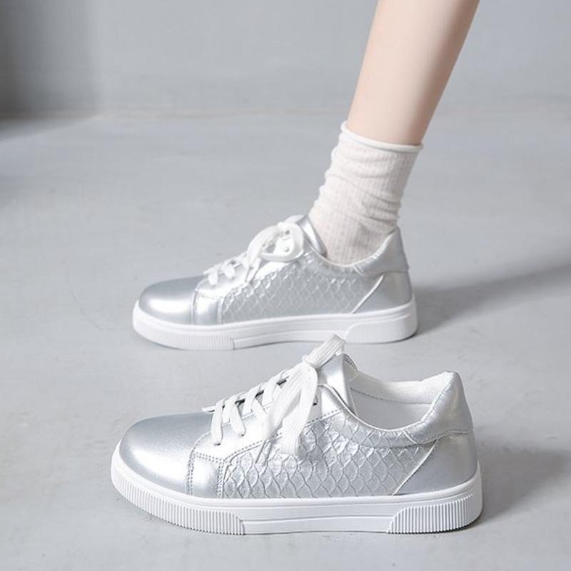Plus Size Gold Sneakers 2026 Spring New Versatile Casual Flat Sneakers Women Fashion White Shoes