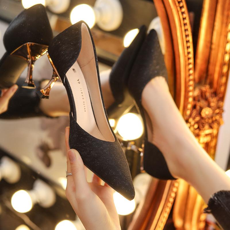 

Black high heels women s stiletto temperament summer 2025 new design sense niche pointed French single shoes fairy style 34