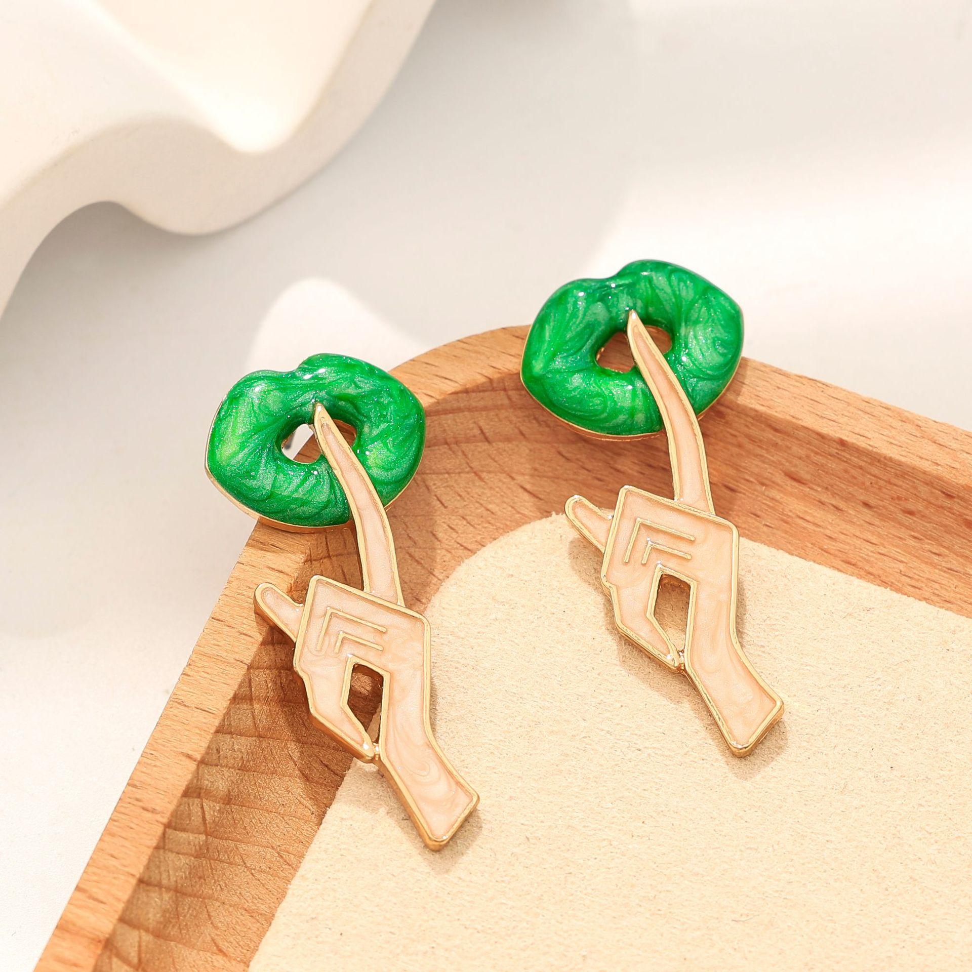 

Креативный дизайн серьги «Капающие губы» из сплава и стразов, серьги-жесты, новые премиальные темпераментные серьги-клипсы для ушей