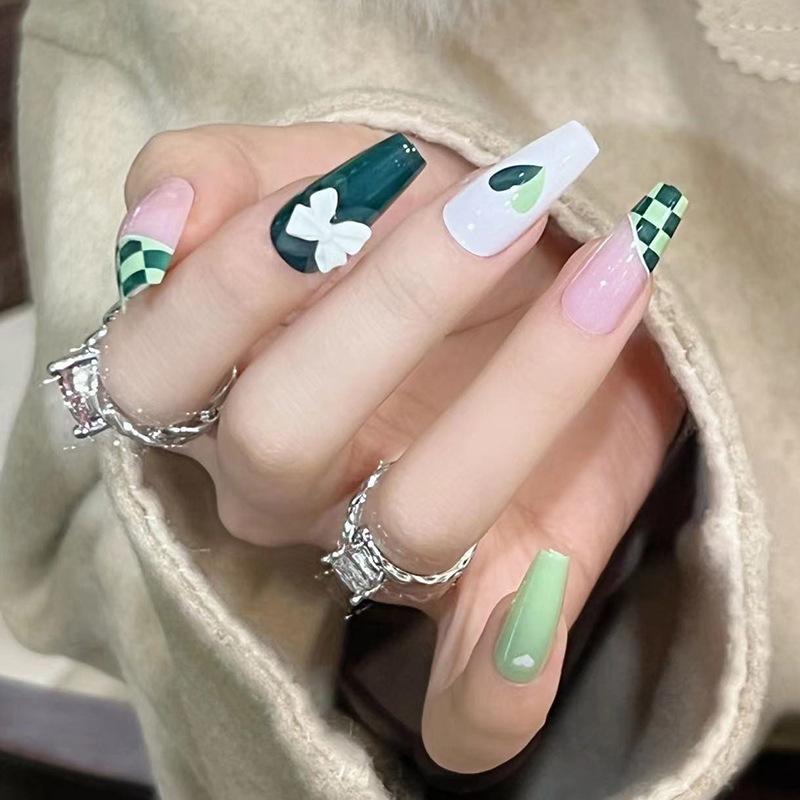 24Pcs Pink Silver Glitter Diamond Fake Nails Long Ballerina Press On Nails Reusable False Nail Tips Set