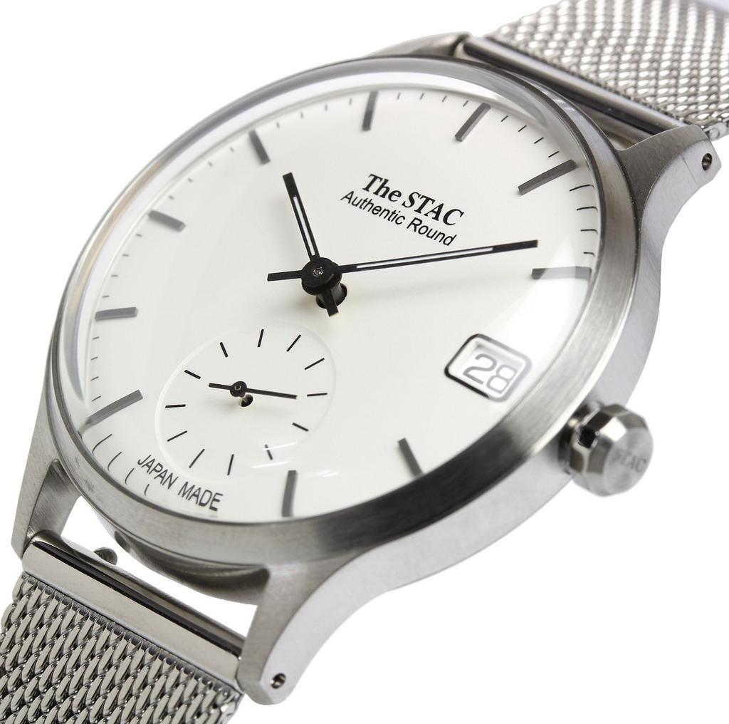 The STAC Authentic Round Classic Watch, Made In Japan, for Men and Women (Bar with Silver Mesh)