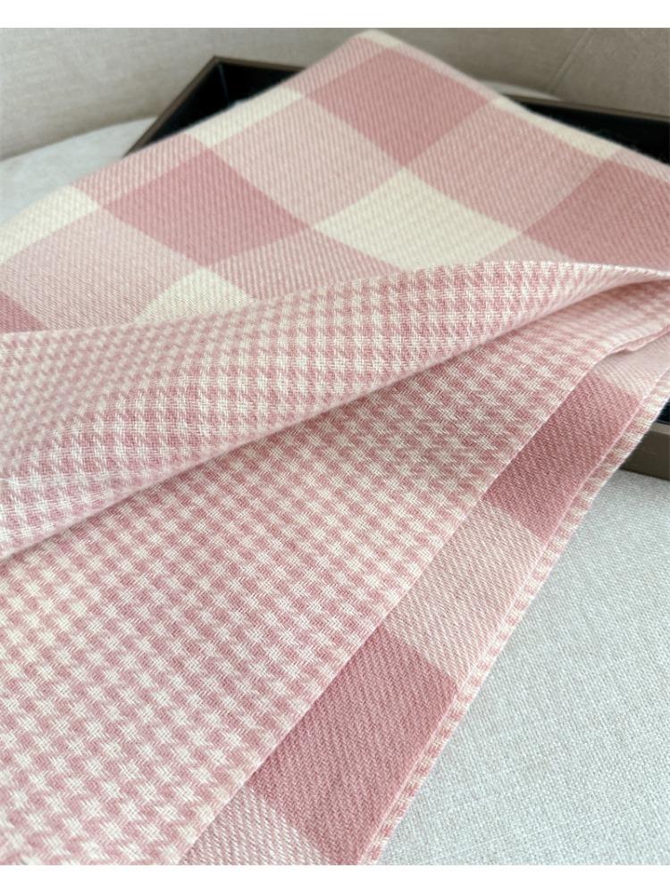 British Classic Plaid Scarf  Striped Unisex Winter Wrap, Soft Warm Windproof Tassel Edges, Versatile Male & Female Scarf