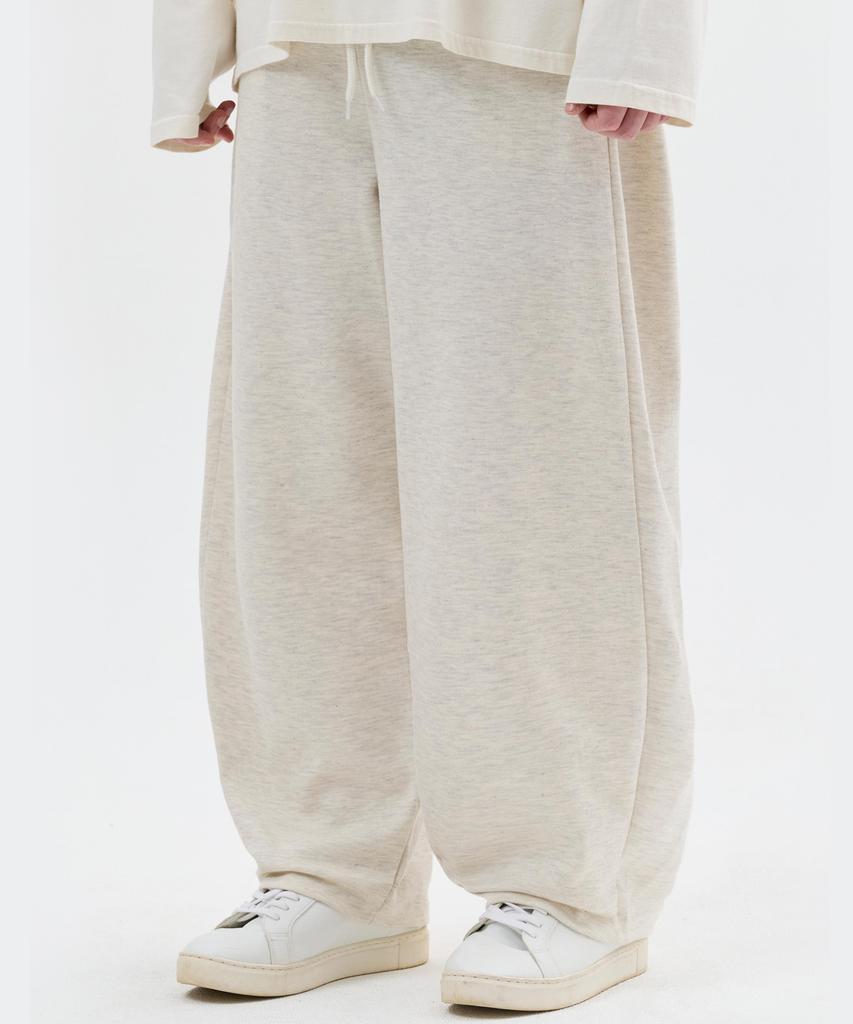 NANDE Curved Side Pintuck Balloon Sweatpants 3 Colors