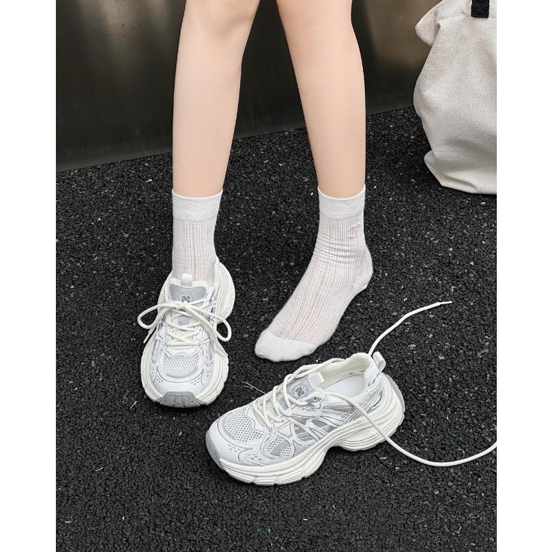 

Сетчатые полые дышащие кроссовки для папы женские летние новые на толстой подошве с высотой 7 см универсальные спортивные и повседневные туфли тренд 35 серый