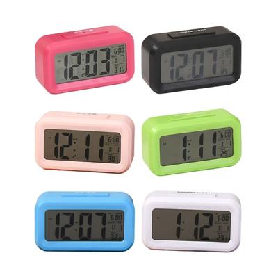 Multifunktionaler digitaler Wecker mit Temperatur, Kalender, LCD-Anzeige und einem Alarm, automatisches Nachtlicht für Zuhause, Büro