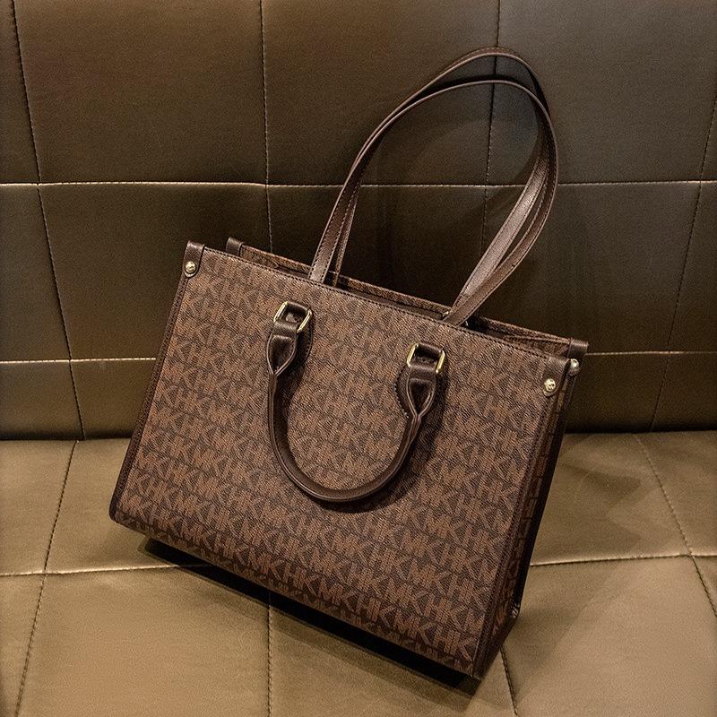 Women's bag new fashionable and atmospheric large-capacity shoulder tote bag hand bag commuter women's bag tote bag