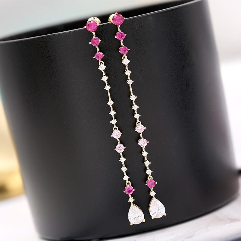 

Перебільшені сережки-кліпси без проколу, прості та модні жіночі сережки з цирконієм у формі краплі води, ювелірні вироби зі срібною голкою, довгі сережки з бахромою. рожевий