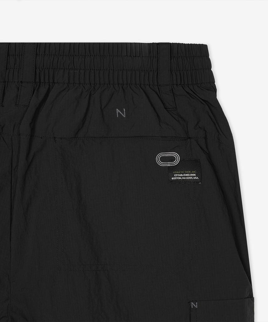 Nyuballanseu Nbnvg21513 / Uni Frozen Cotton-Like Cargo Knee-Length Bermuda Shorts (Black)