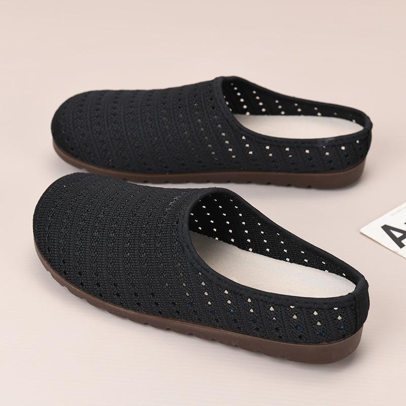 

2025 summer new breathable mesh slippers flat heel soft bottom comfortable and fashionable versatile breathable half slippers 40