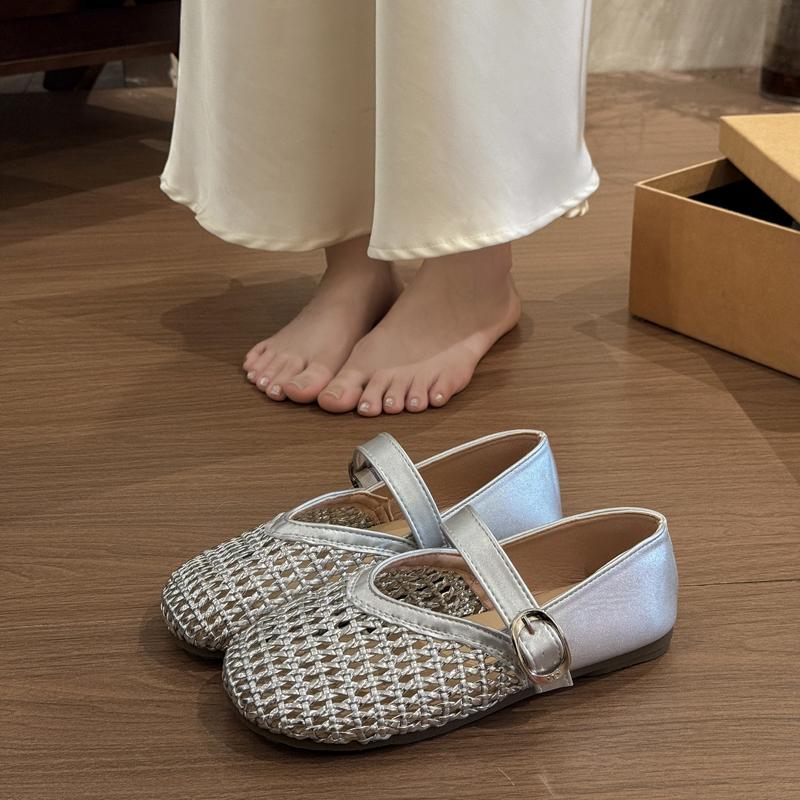Fashion Women 2025 Sandals Summer New Flat Soft Sole Pumps