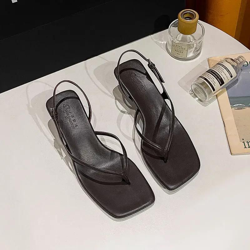 Fashion French High Heels Women's Stiletto Summer Fashion Pinch Sandals Women's 2025 New Back Strap Herringbone Cool Slippers