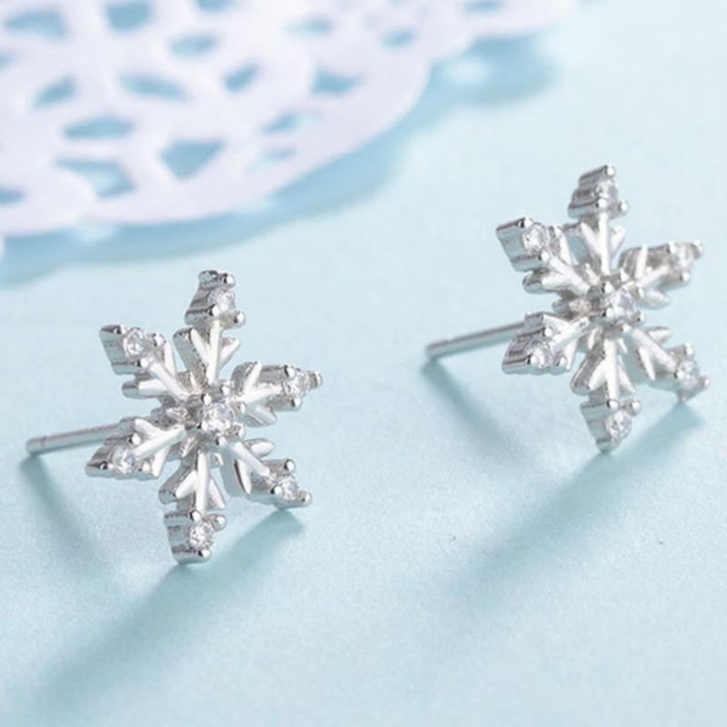Zircon Snowflake Stud Earrings for Women - European & American Style, Christmas Copper-Plated Silver Jewelry with Mini Diamond Accents.