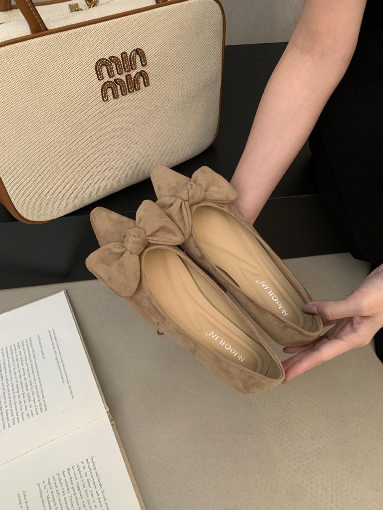 Flat single shoes women's 2025 new pointed shoes rubber sole bow black work ladyshoes