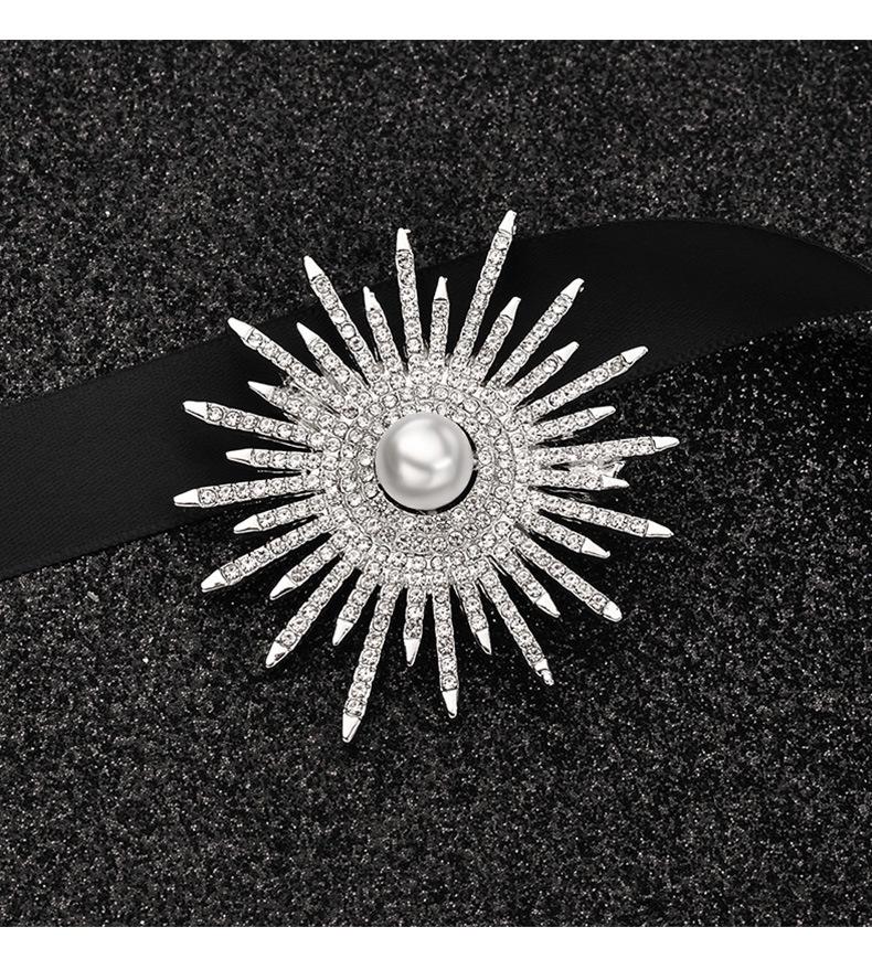 Sunflower Pearl Brooch: Versatile, Elegant Accessory for Women's Suits
