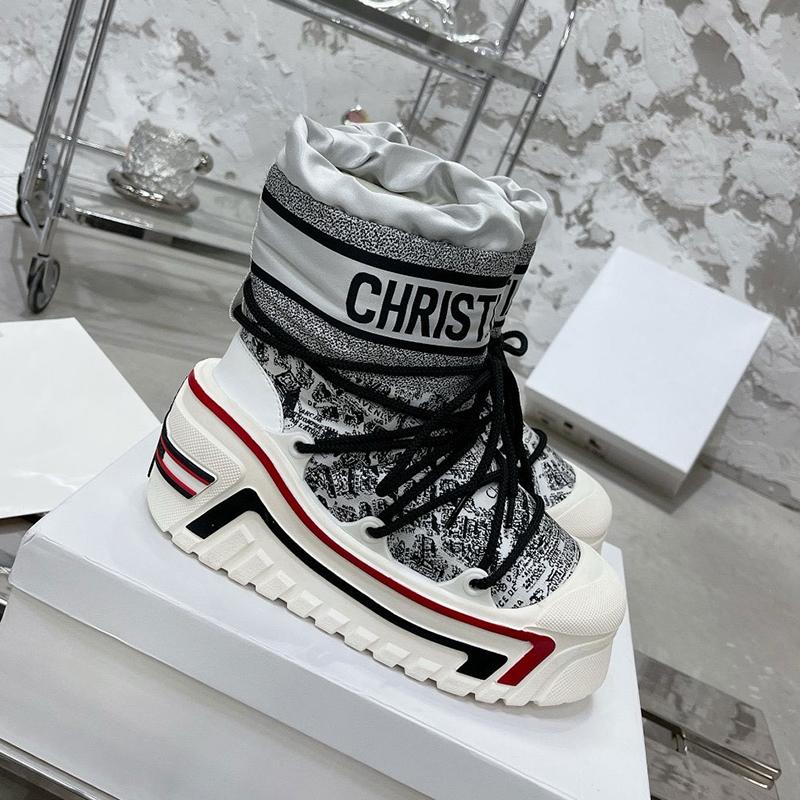 

2025 autumn and winter new down boots women s thickened warm short boots thick sole heightening fashionable versatile cotton boots snow boots 40