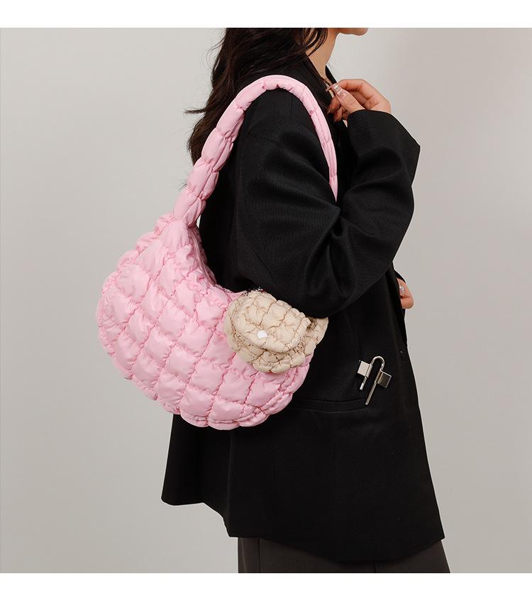 Trendy Pleated Cloud Handbag: Chic, Mini, Versatile Accessory Bag in Fashionable Korean Style