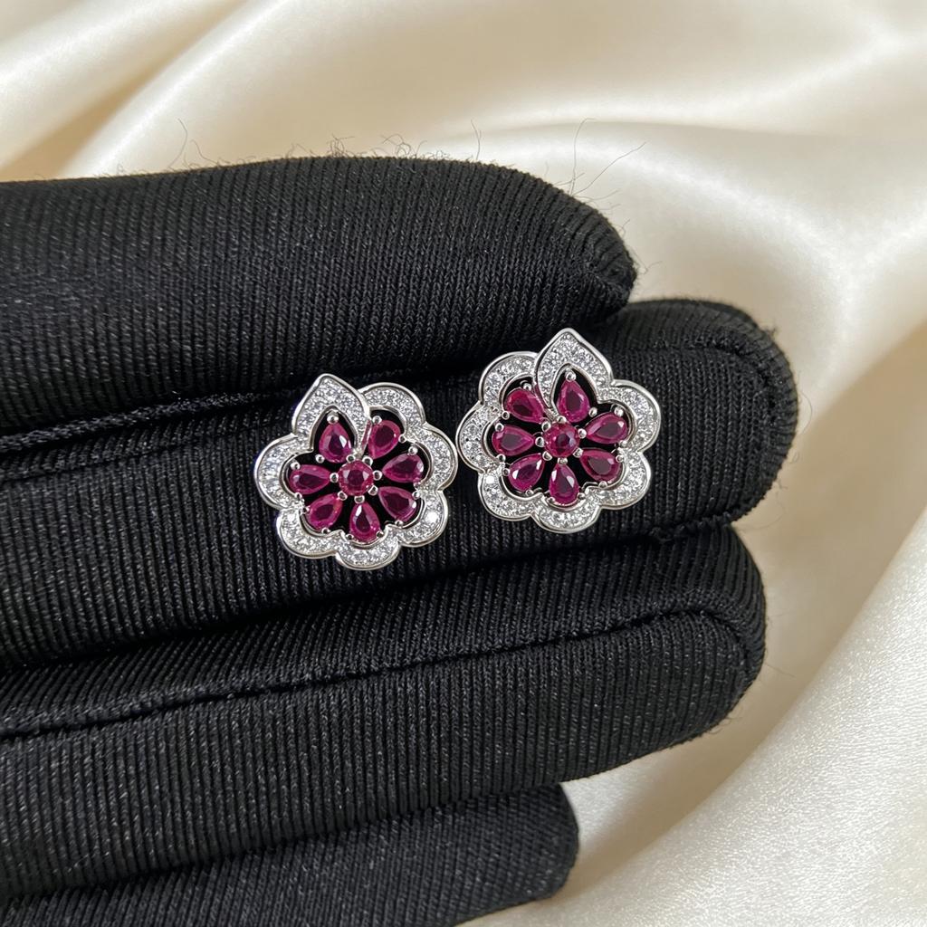 5 Colors Petals Zircon Stud Earrings Are Not Allergic, Exquisite Gifts, Affordable Luxury Goods jewelry Ladies, Everyday Wear