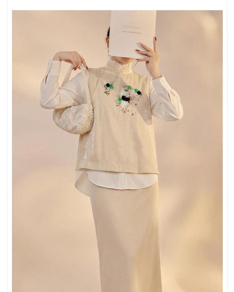 White Beaded Embroidery Vest with Stand-up Collar Shirt and Skirt - New Chinese Style Suit for Women, NZ019