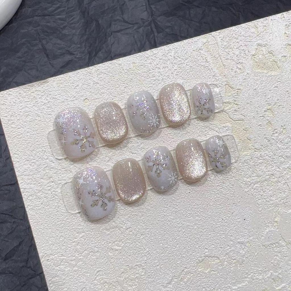 Christmas Style Wearable Nail Handmade Nail Art Finished Fake Nail Patch Cat Eye Color Thin Flashing Snowflakes