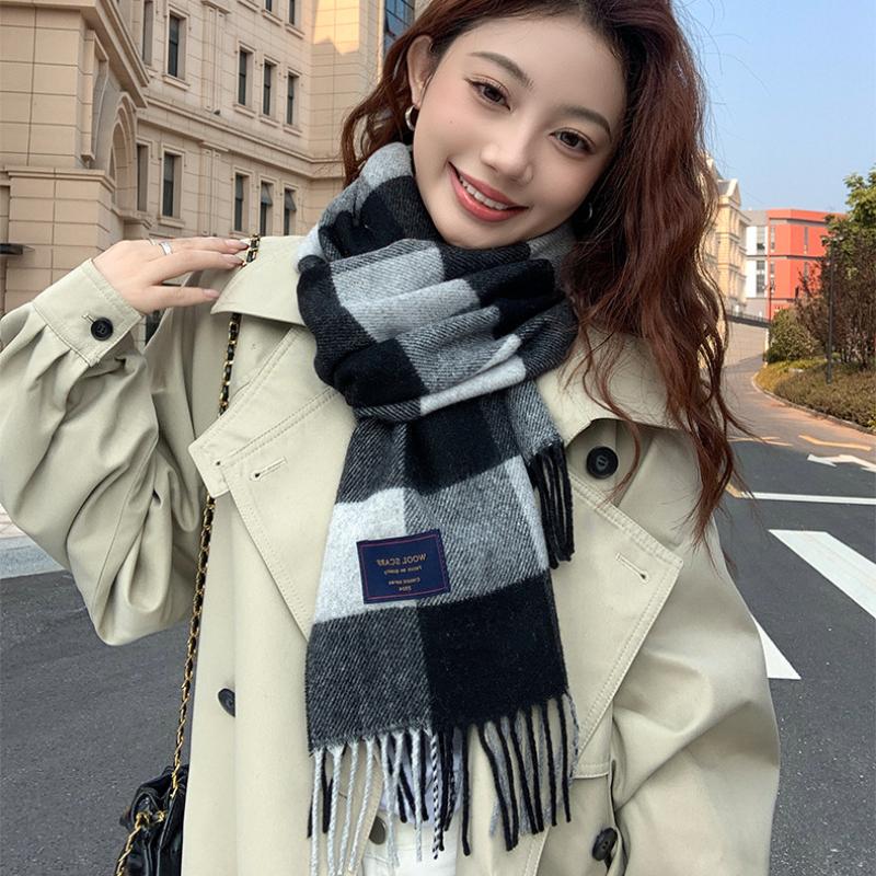 Luxury Autumn Winter Korean Plaid Scarf Women Thickening Warm Tassel Shawl Cashmere Muffler Fashion Designer Scarves