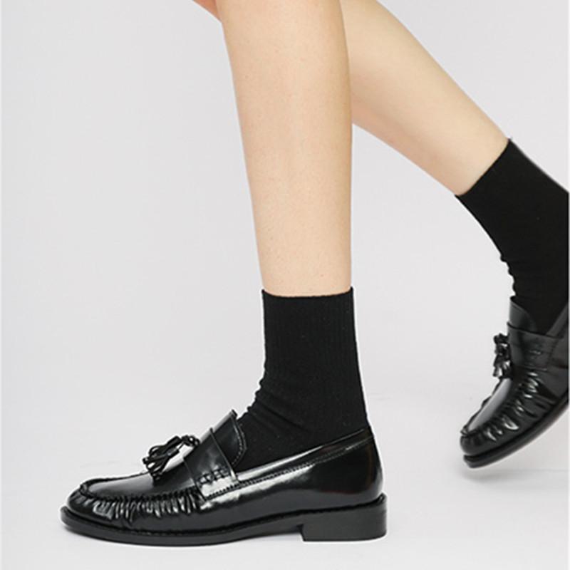 Fashion Black Patent Leather Chunky Heel Loafers Fashion Pleated Fringe Sewing Designer Shoes Comfortable Soft Leather Zapatos De Mujer