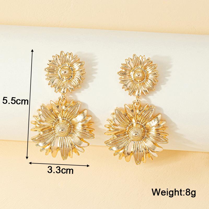 New Exaggerated Twist Metal Dangle Earrings for Women Gold Color Punk Fashion Female Hanging Earrings Boho Geometry Ear Zircon