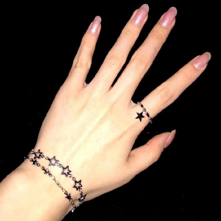 Hollow Five-pointed Star Bracelet Fashion Charm Chain Bracelet Statement Jewelry
